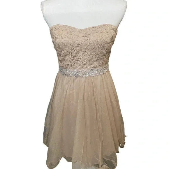 open lace back dress Stunning V Neck Ivory Lace /Nude Short Prom Dresses For Girls Graduati   Siaoryne